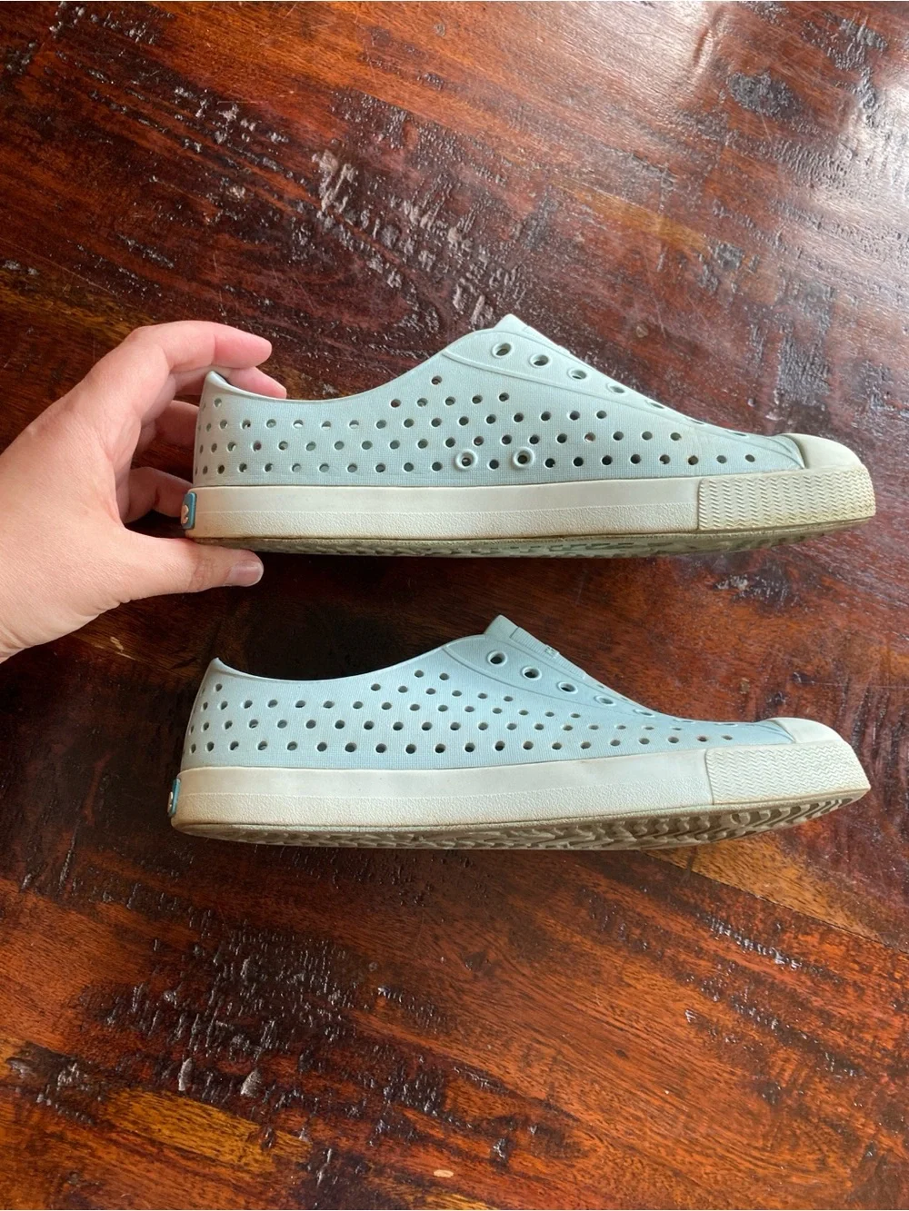 Native Jefferson shoes J4 light blue water friendly sneakers athletic
